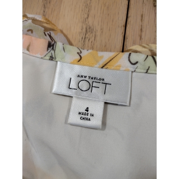 Ann Taylor Loft tiered floral silk skirt with side zip - Picture 7 of 9